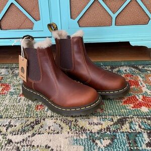 *SOLD*Dr. Martens Lenore boots size 6 NWT